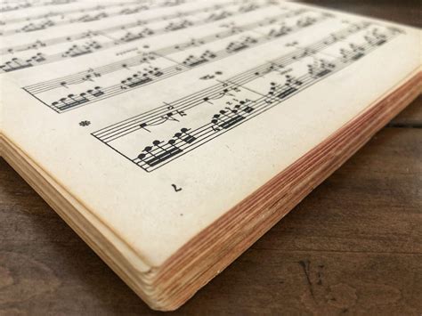 Who Buys Old Sheet Music Near Me? A Deep Dive into the Music of the Past